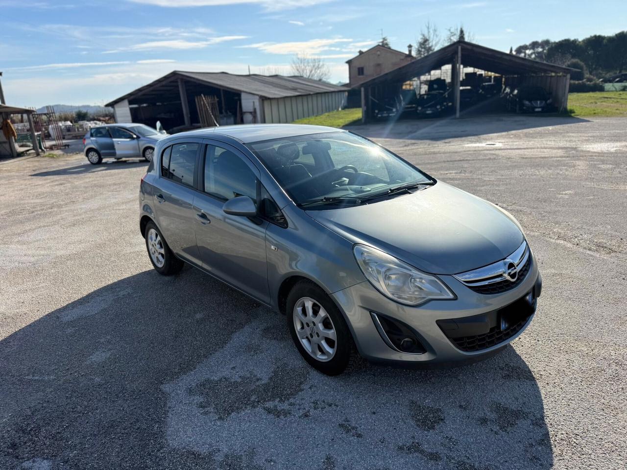 Opel Corsa 1.2 Benzina/Metano Neopatentati UNIPROPRI