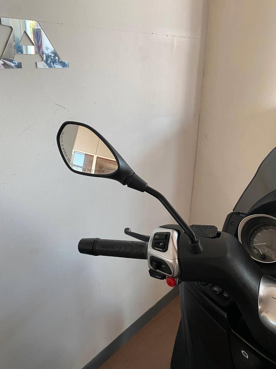 Piaggio MP3 300 sport mpe