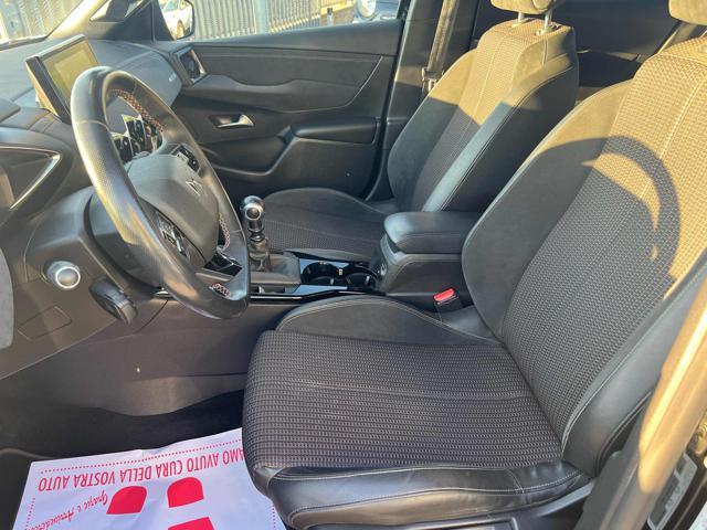 DS AUTOMOBILES DS 3 Crossback BlueHDi 100 Performance Line