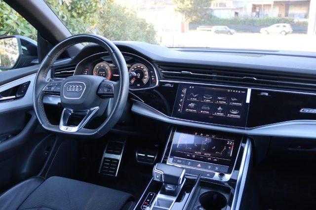 AUDI Q8 45 TDI quattro tiptronic Sport