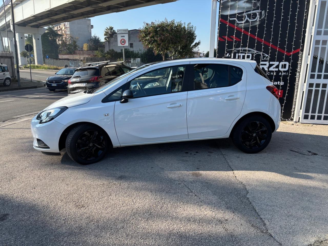 Opel Corsa 1.4 90CV GPL Tech 5 porte b-Color