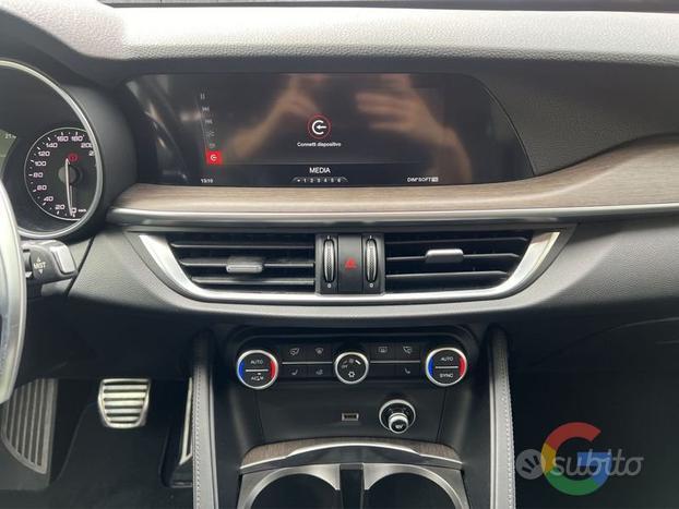 Alfa Romeo Stelvio Q4 280cv - PREZZO PROMO