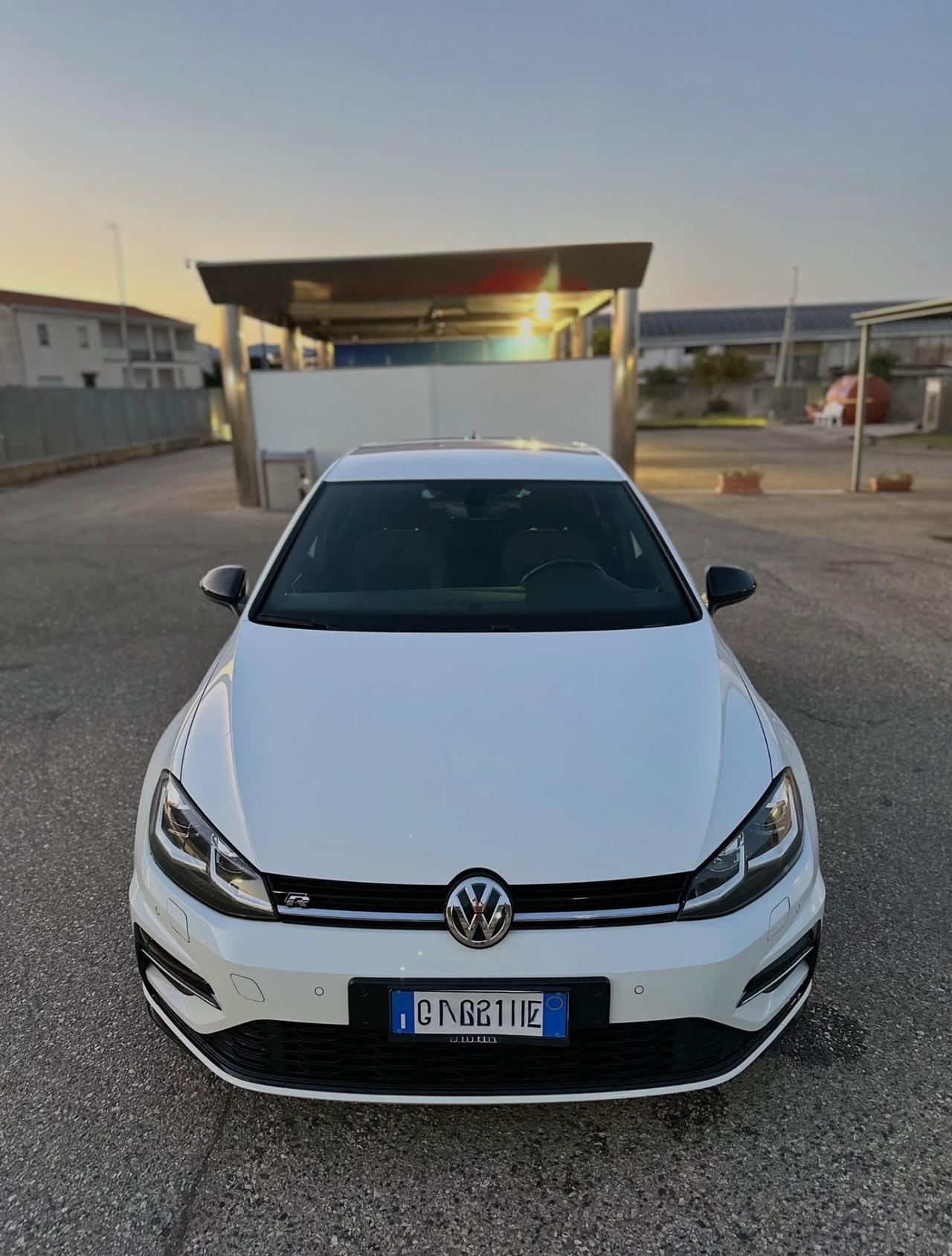 VOLKSWAGEN GOLF 7.5 R-LINE PERFORMANCE DSG – FULL OPTIONAL