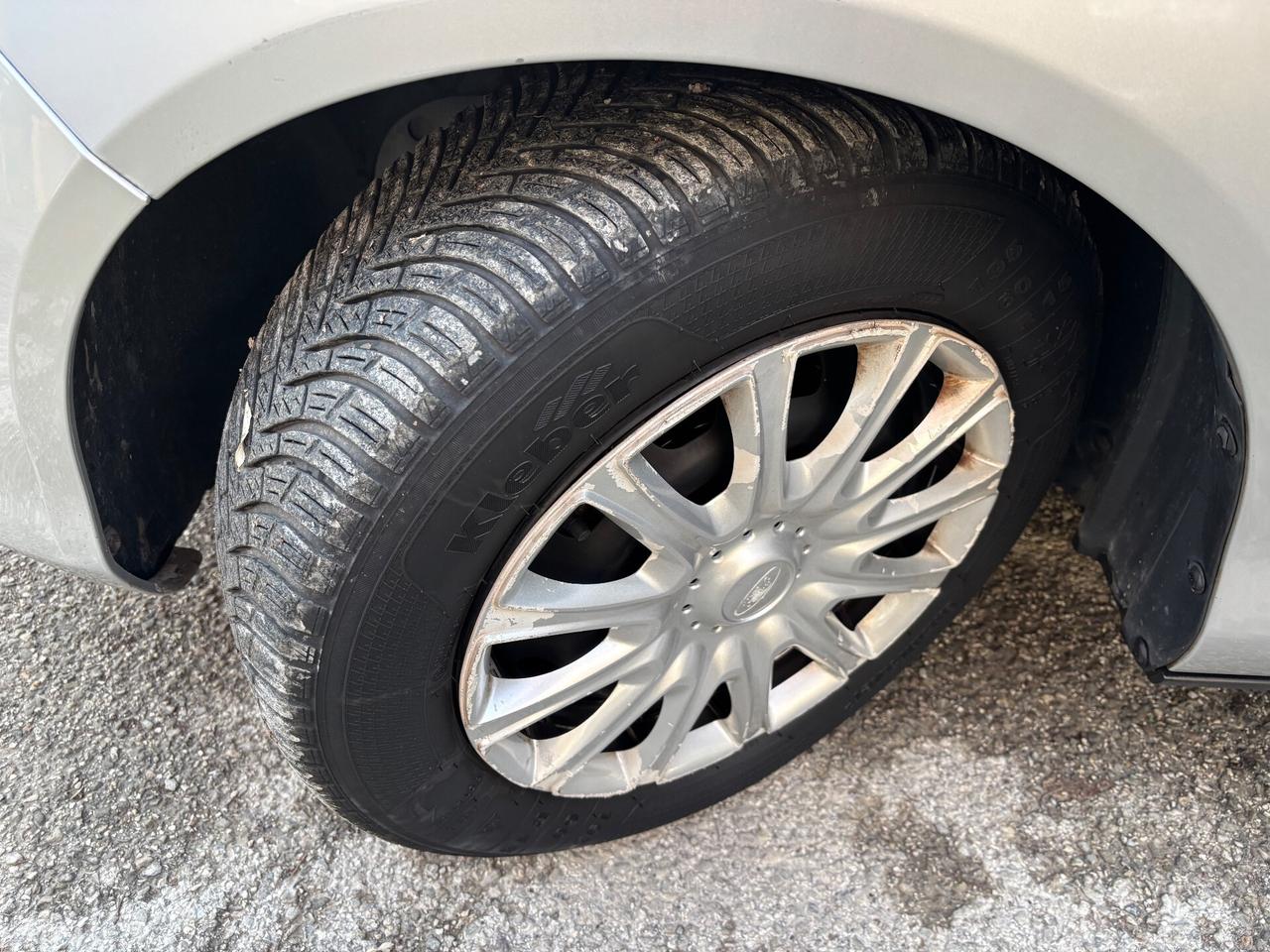 Ford B-Max 1.6 TDCi 95 CV Business