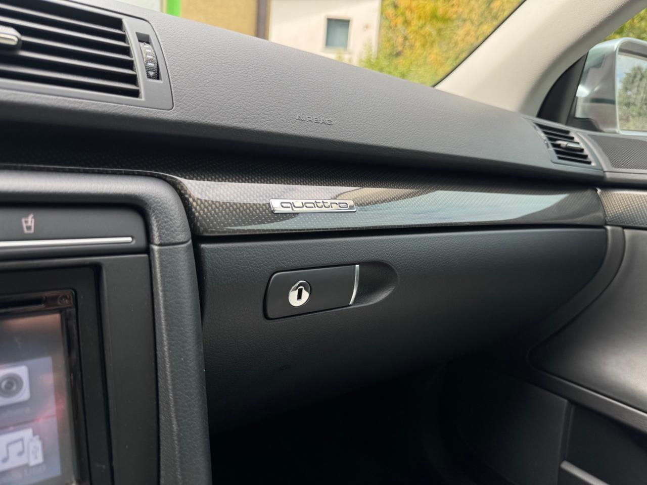 Audi A4 S4 4.2 V8 Avant quattro