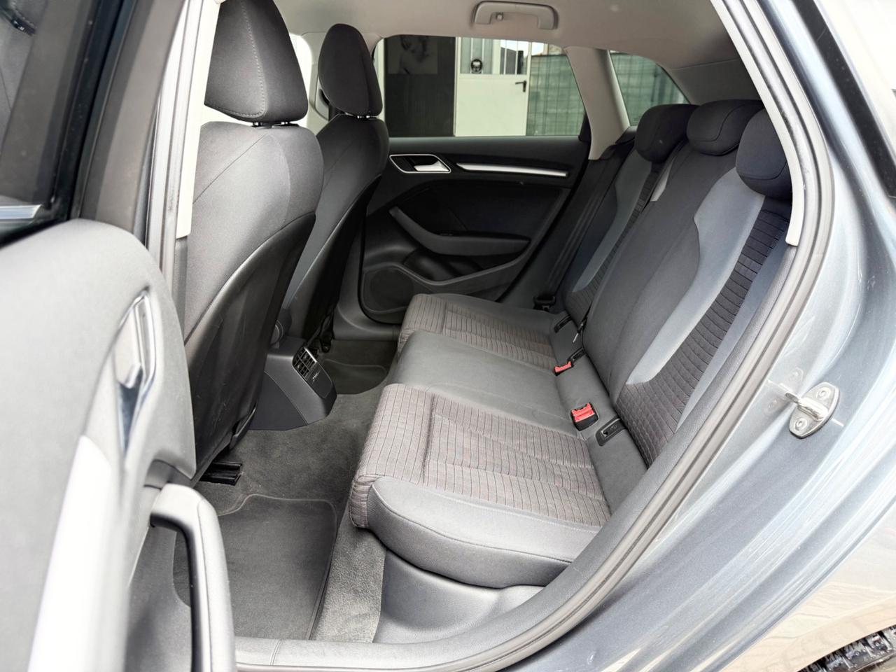 Audi A3 2.0 TDI Ambition - GARANZIA