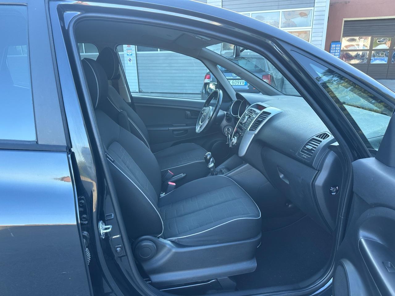 Kia Venga 1.4 CVVT solo 100mila km unipro