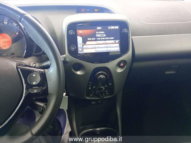 Toyota Aygo II 2018 5p 5p 1.0 x-play 72cv