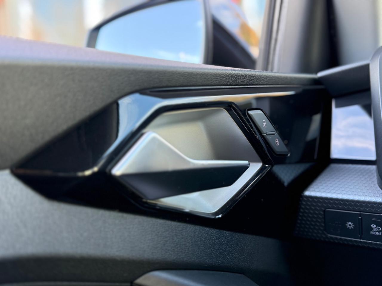 Audi A1 SPB 30 TFSI S tronic S line automatic