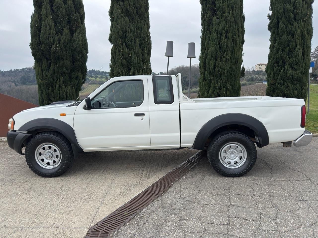 Nissan NP300 2.5 D 2p. King Cab Efficient
