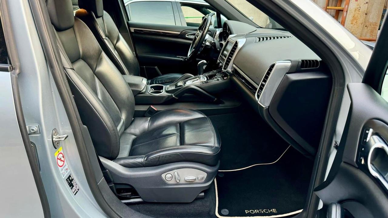 Porsche Cayenne 3.0 Diesel Platinum Edition