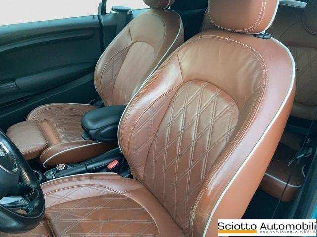 MINI Mini 1.5 Cooper D Cabrio