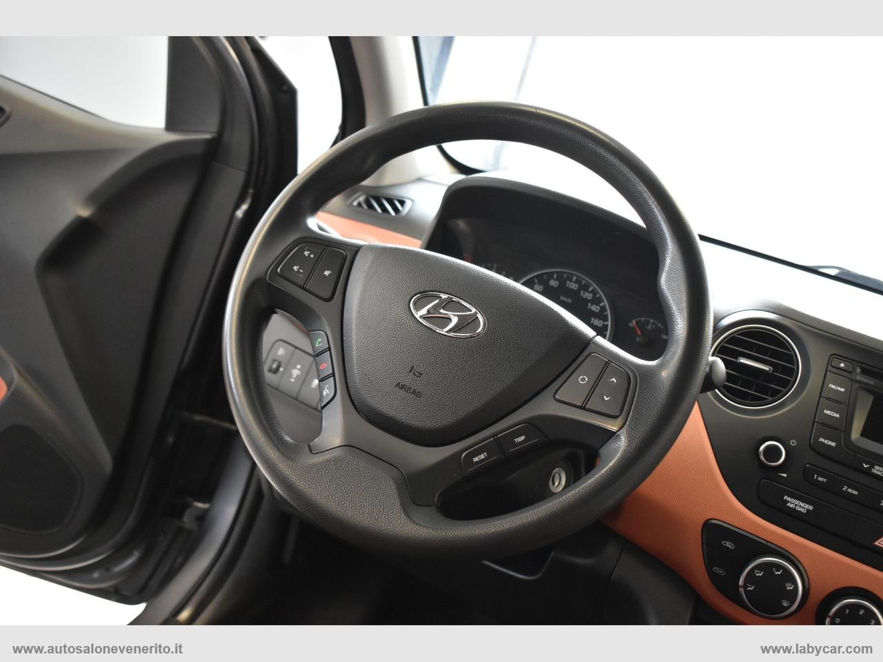 HYUNDAI i10 1.0 MPI Sound Edition A/T