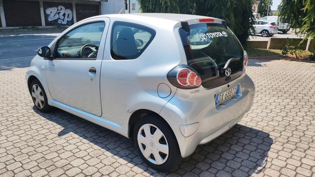 Toyota Aygo 1.0 12V VVT-i 3 porte Now