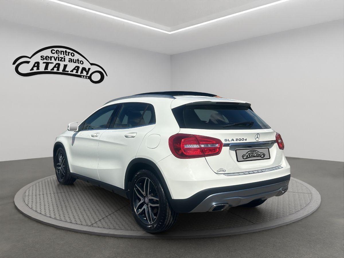 MERCEDES - Classe GLA - GLA 200 d 136CV Premium