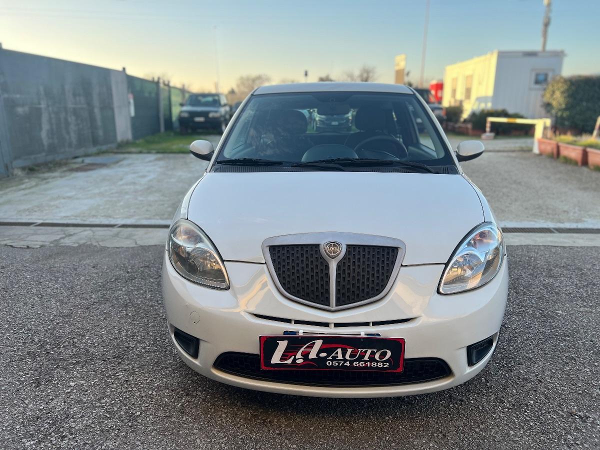 LANCIA - Ypsilon 1.2 8v New Oro (oro)