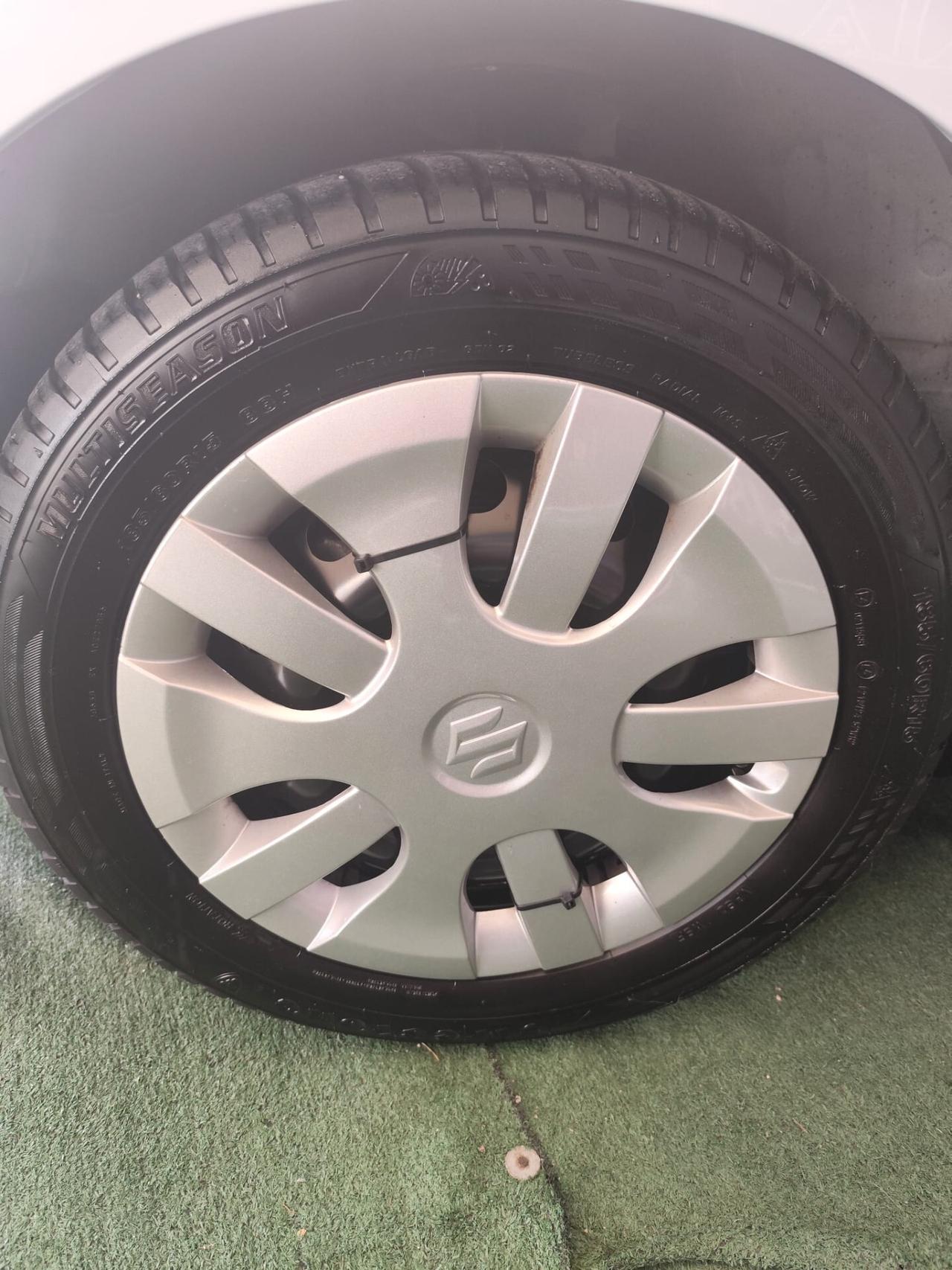 Suzuki Splash 1.0 VVT GL Style Start & Stop