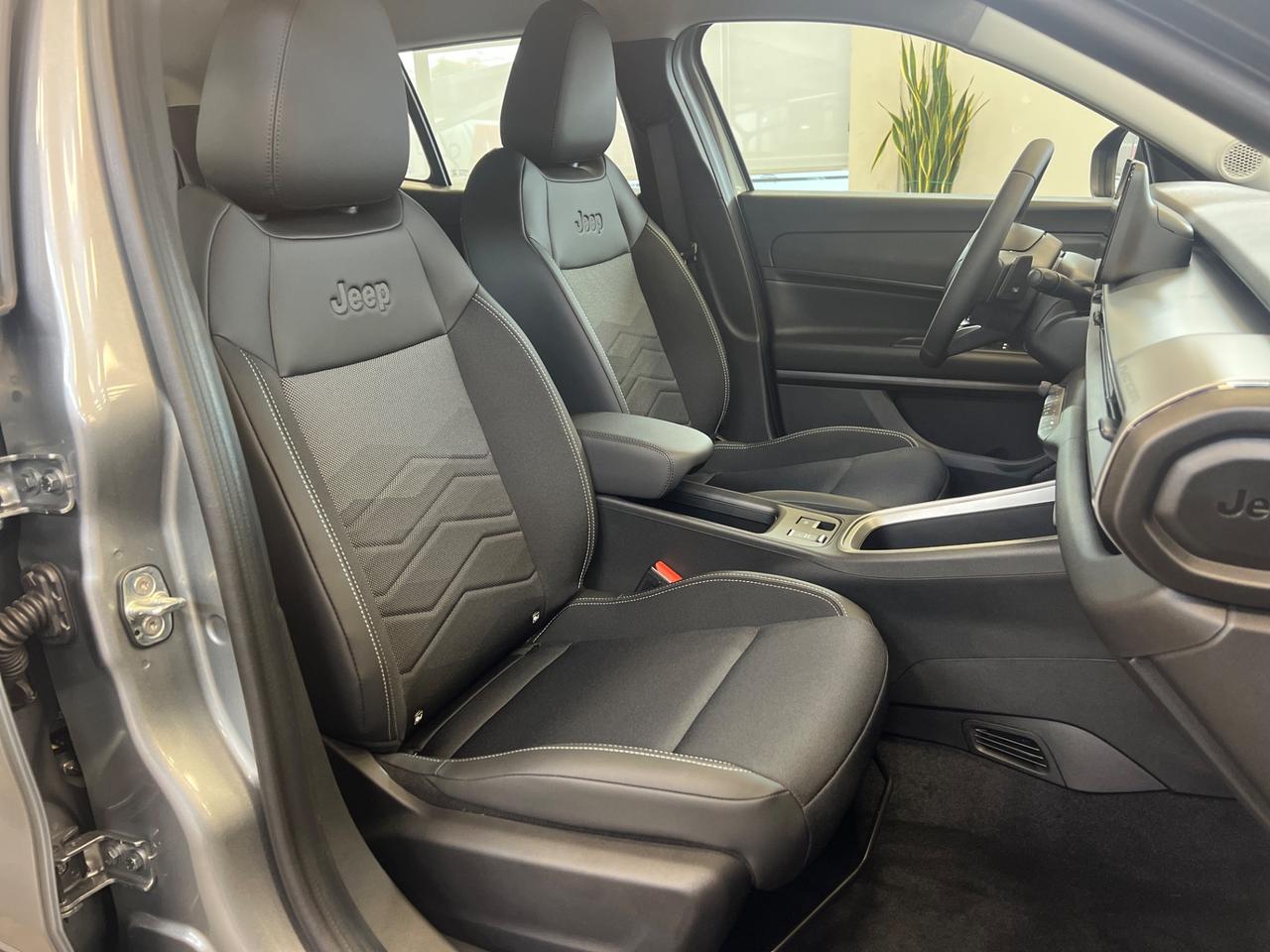 Jeep Avenger 1.2 Turbo 100 CV MHEV Altitude