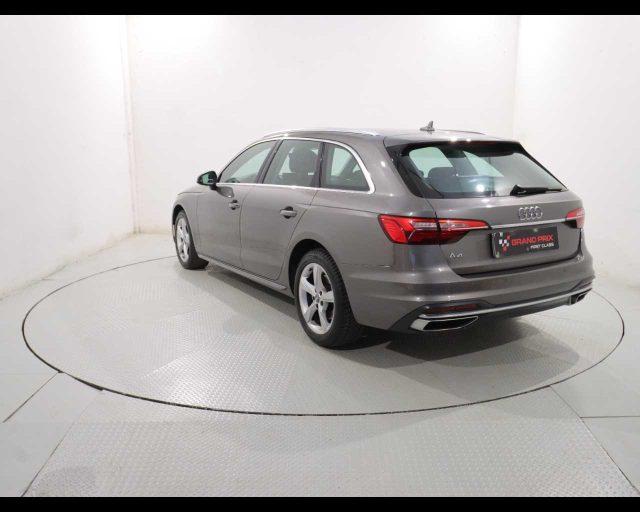 AUDI A4 Avant 35 TFSI S tronic Business Advanced