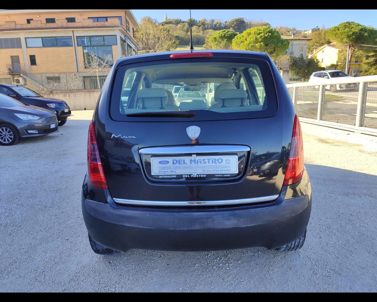 LANCIA Musa - 1.4 16V Oro