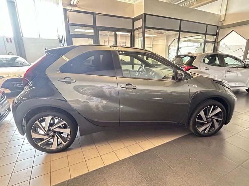 Toyota Aygo X 1.0B (72 CV) Lounge S-CVT