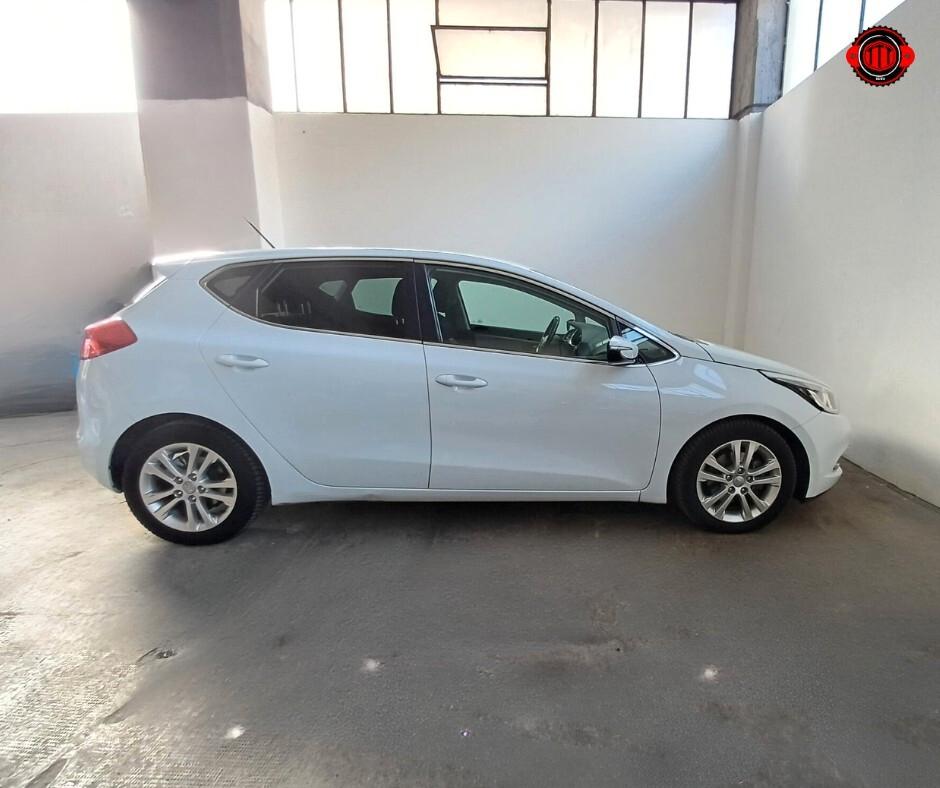 Kia Ceed cee'd 1.6 CRDi 110 CV 5 porte Cool