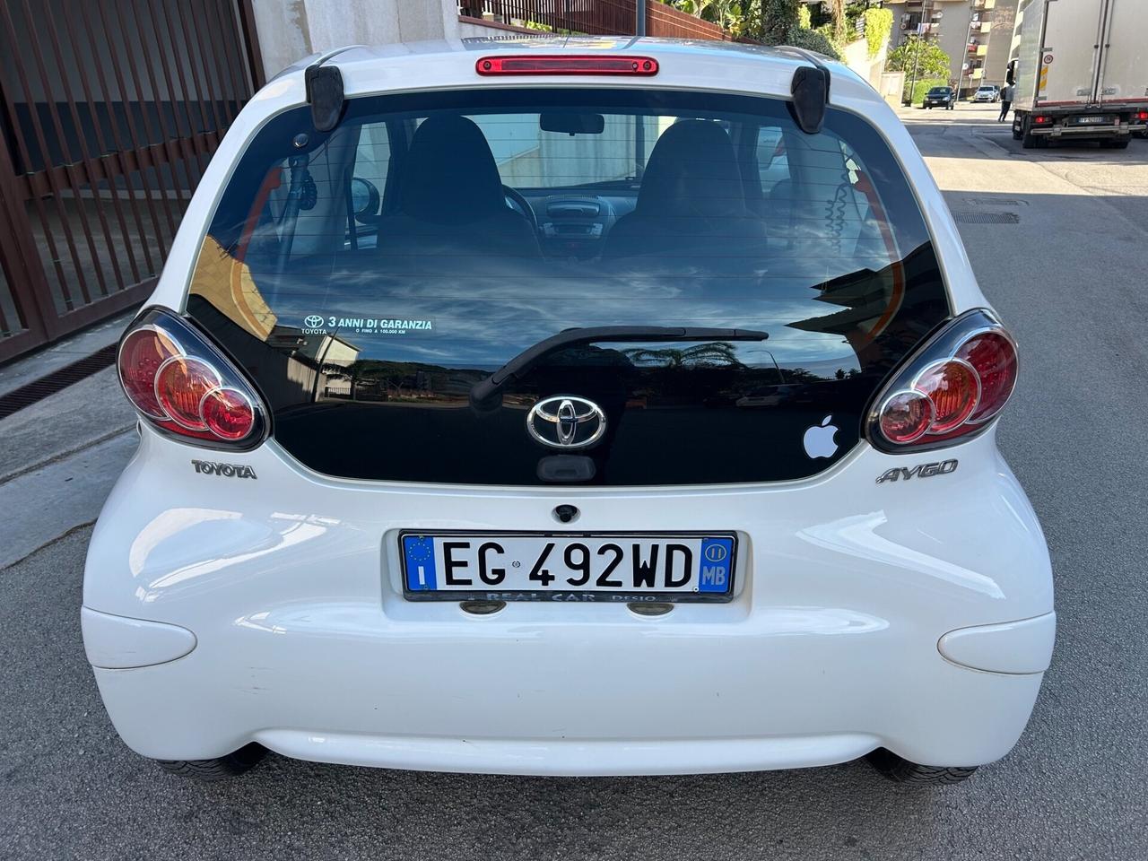 Toyota Aygo 1.0 BENZ . IDEALE PER NEO PATENTATI