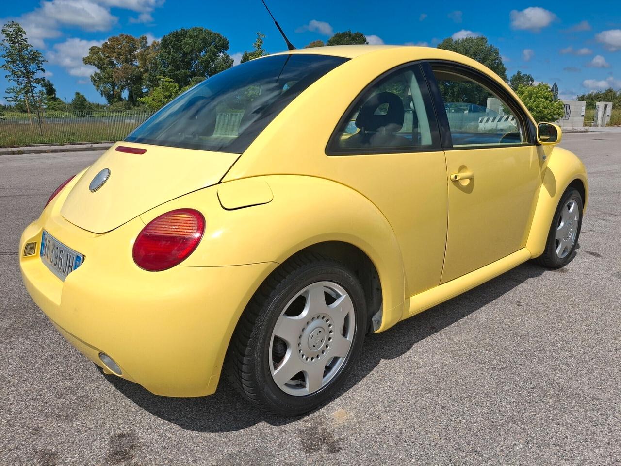 Volkswagen New Beetle 1.6 *SOLO 102mila CHILOMETRI**