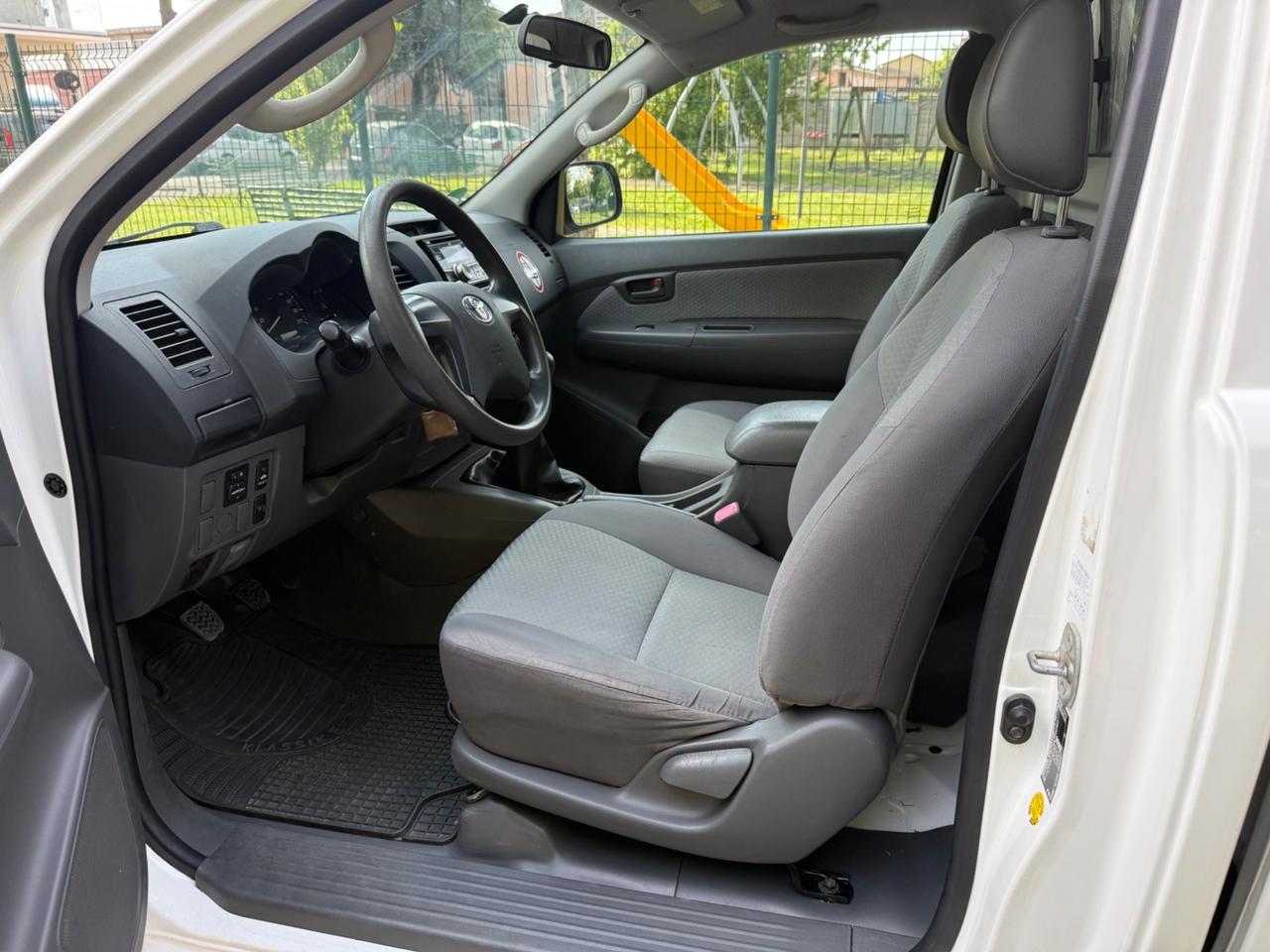 Toyota Hilux MAXI 2.5 2WD PICK-UP- UNICO PROP!!!! OK PERMUTE