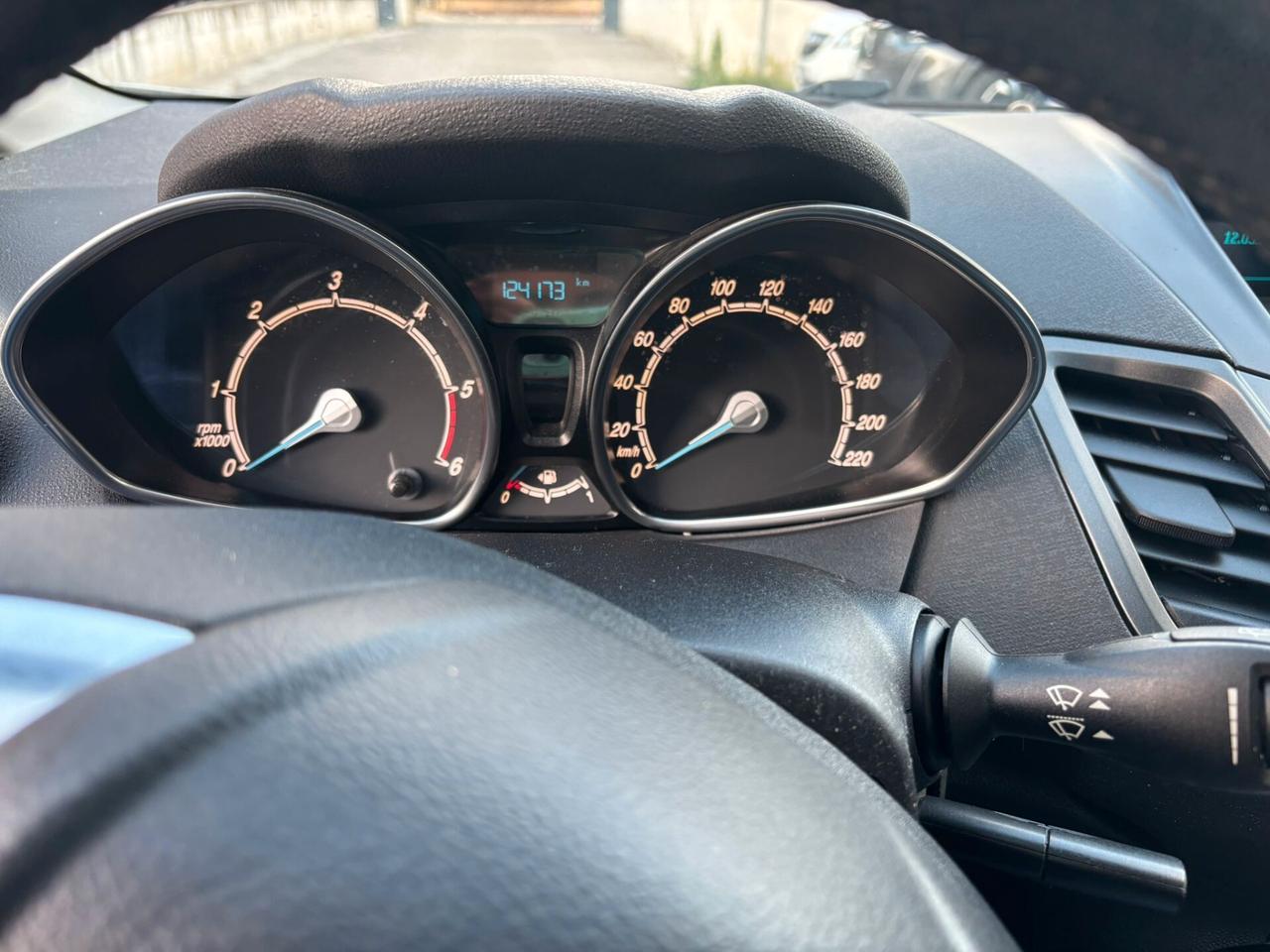 Ford Fiesta 1.5 TDCi 75CV 5 porte Black & White Edition