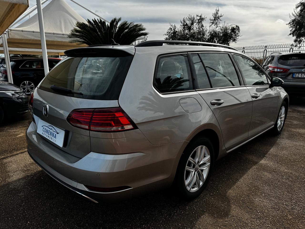Volkswagen Golf Variant 1.6 TDI 115 CV DSG Executive BlueMotion Tech.