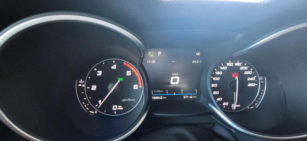 Alfa Romeo Stelvio 2.2 Turbodiesel 210 CV AT8 Q4 Executive