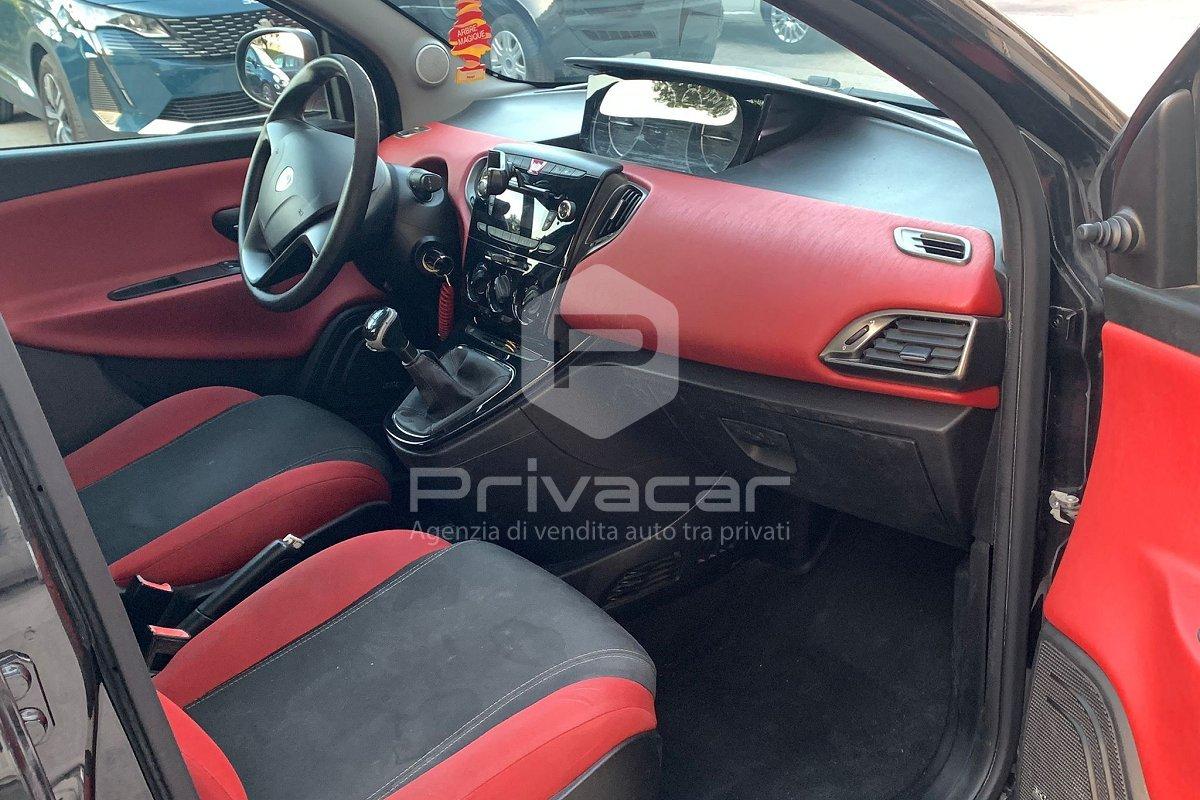 LANCIA Ypsilon 1.3 MJT 16V 95 CV 5 porte S&S Black&Red