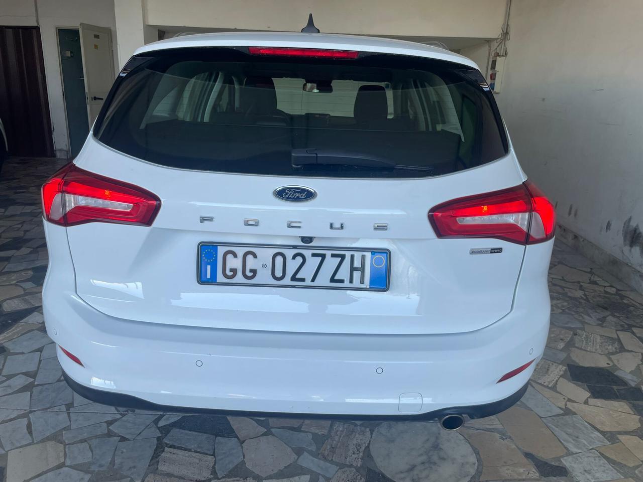 Ford Focus 1.0 EcoBoost Hybrid 125 CV SW ST-Line