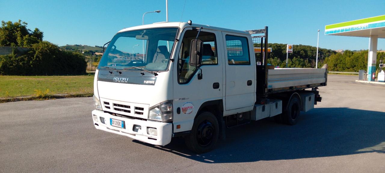 Isuzu npr 3.0 turbo diesel ribaltabile trilaterale doppia cabina