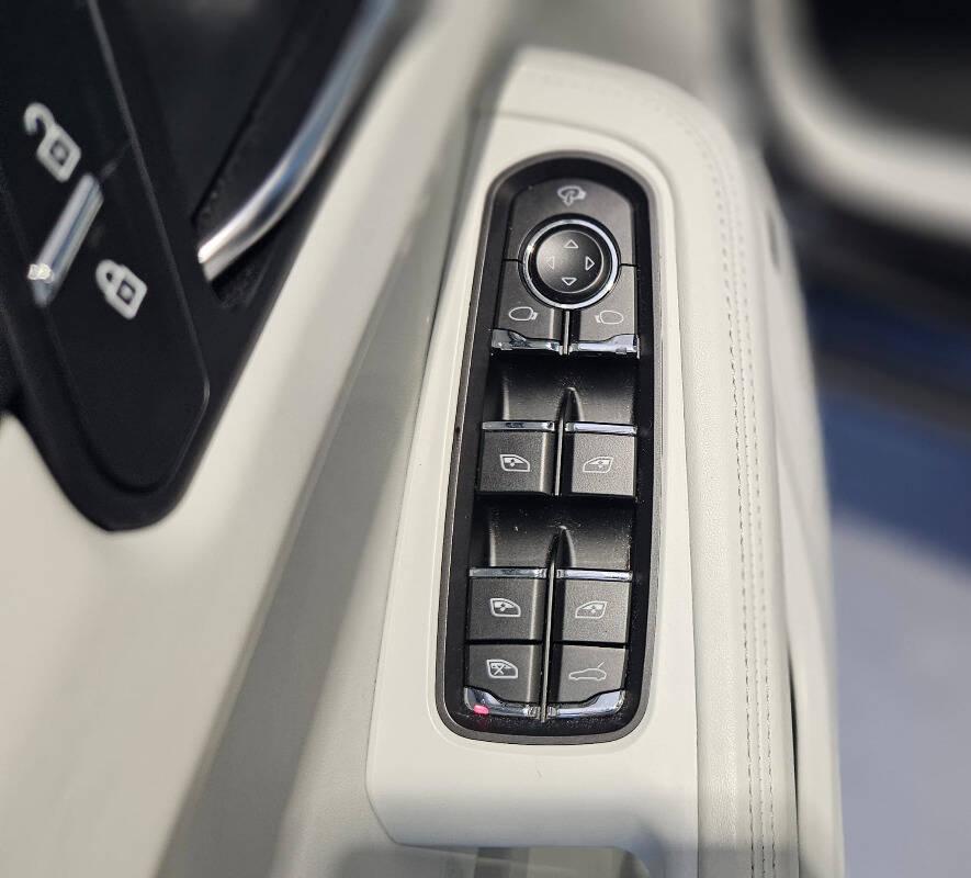 Porsche Macan 2.0 265cv pdk