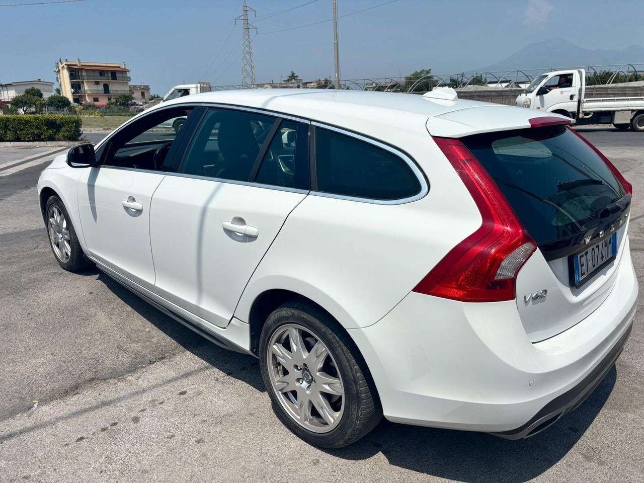 Volvo V60 D4 Momentum 2.0 163CV CAMBIO AUTOMATICO
