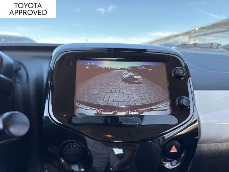 Toyota Aygo 1.0 X-PLAY 5P M-MT