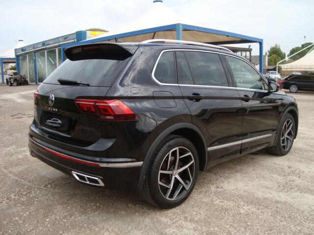 Volkswagen Tiguan 2.0 TDI 150 CV SCR DSG R-Line