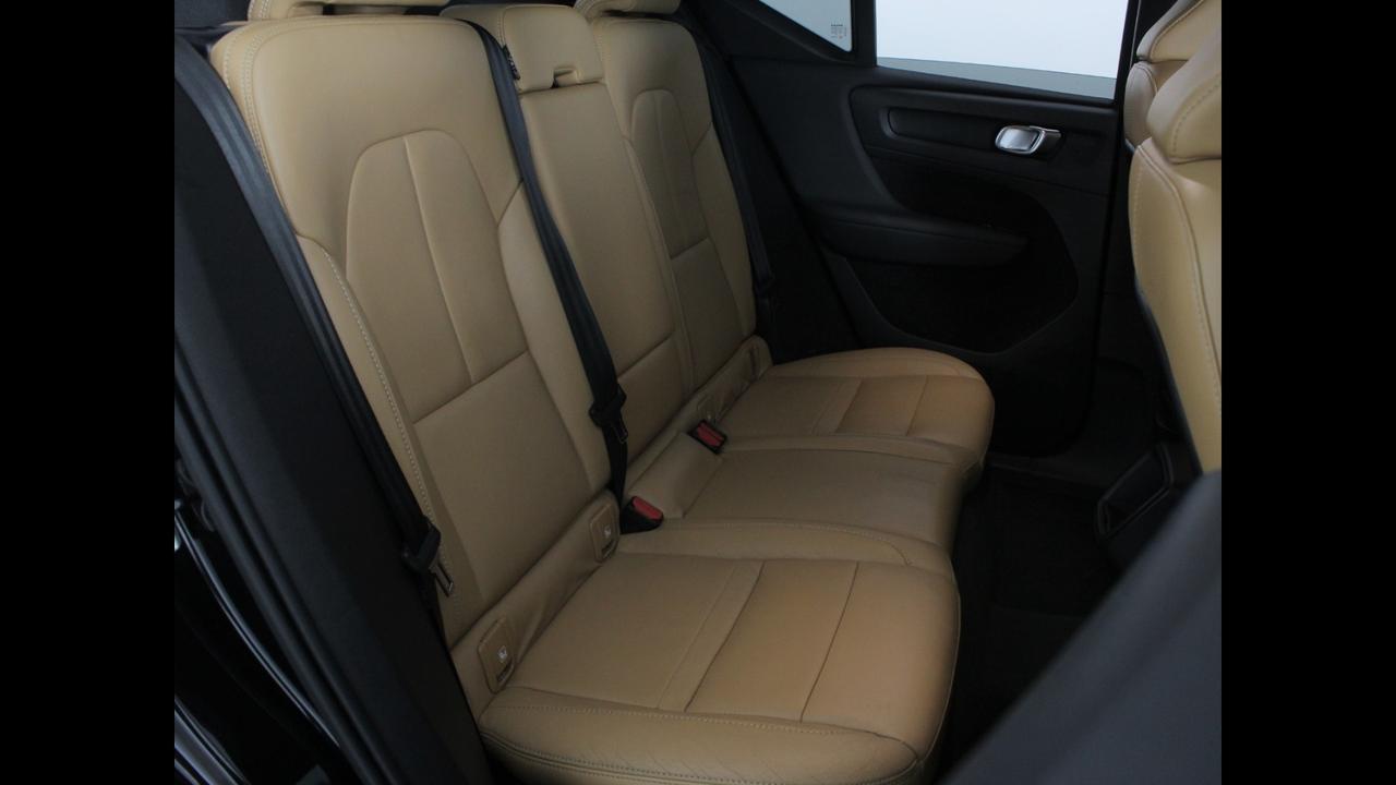 VOLVO XC40 - XC40 2.0 d3 Inscription awd geartronic my20