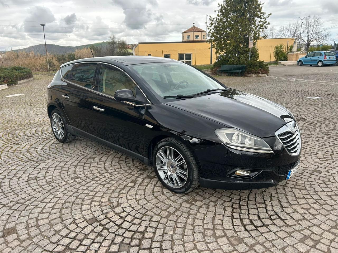 Lancia Delta 1.4 Multiair 140 CV BENZINA e GPL