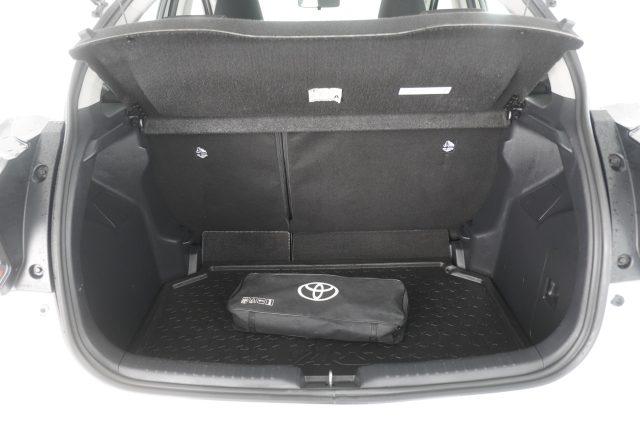 TOYOTA Yaris Yaris 1.0 5 porte Active