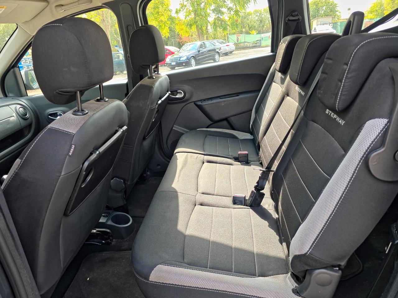 Dacia Lodgy Stepway 1.5 Blue dCi 8V 115CV 7 posti E6 Manuale NEO 2019