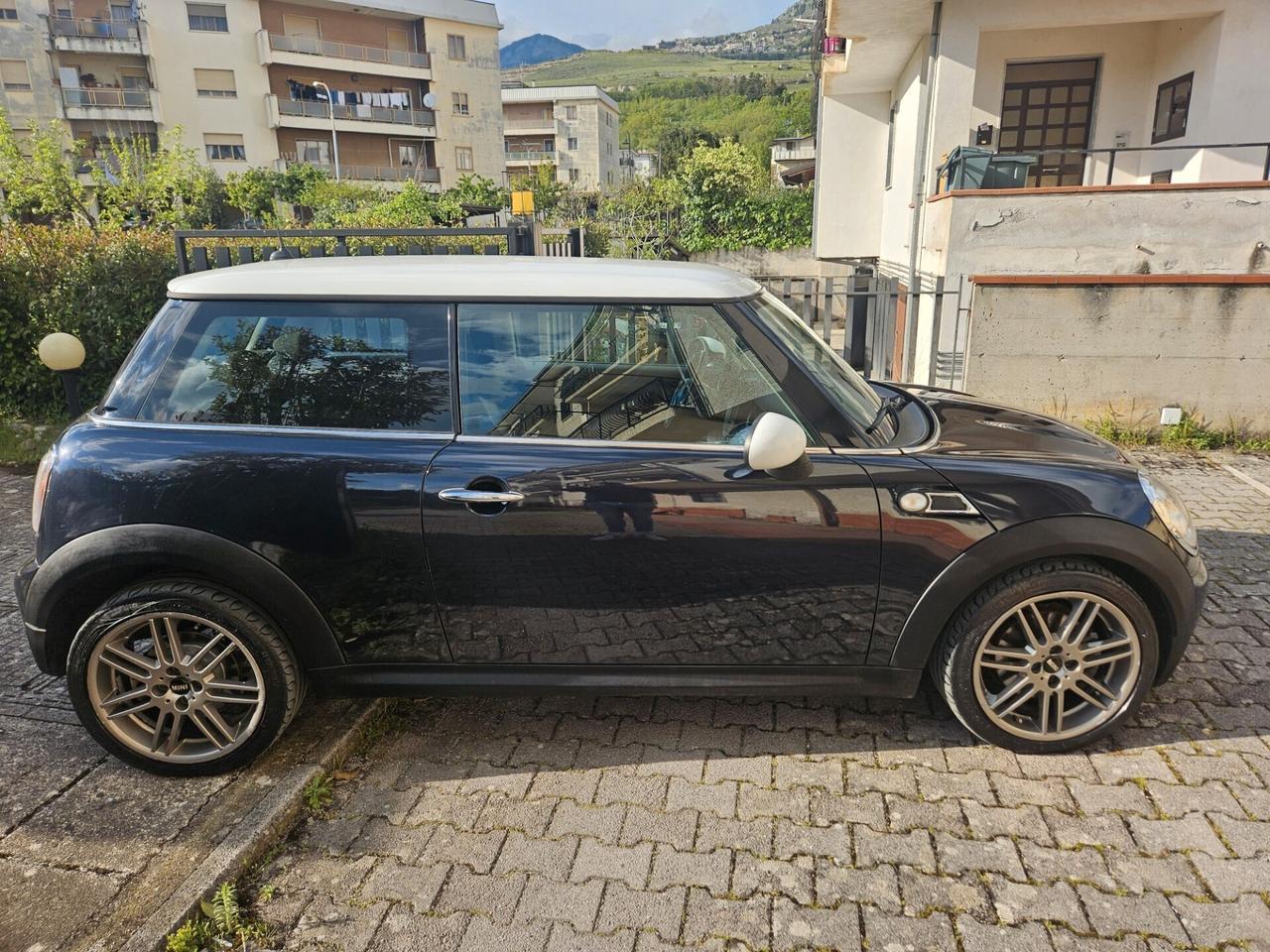 Mini Mini 1.6 16V Cooper D