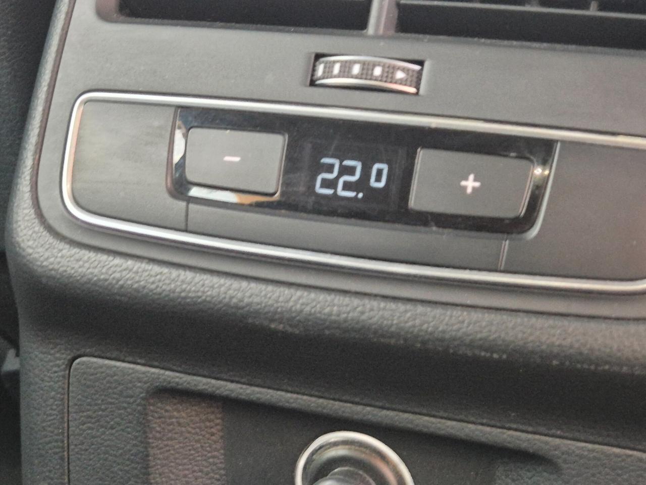 Audi A4 Avant 2.0 TDI 150 CV ultra S tronic Sport