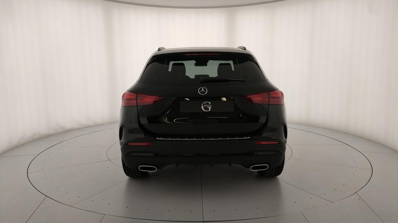 Mercedes-Benz GLA 200 d automatic