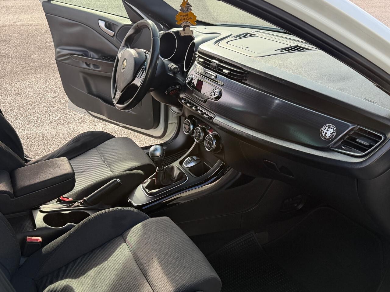 Alfa Romeo Giulietta 2.0 JTDm 2011