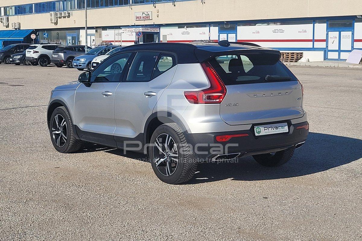 VOLVO XC40 D4 AWD Geartronic R-design