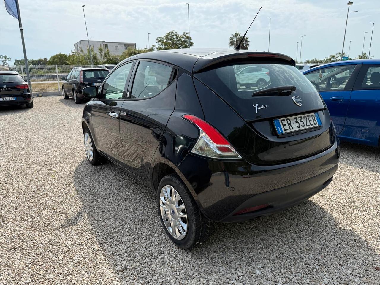 Lancia Ypsilon 0.9 TwinAir 85 CV 5 porte Metano Ecochic Gold