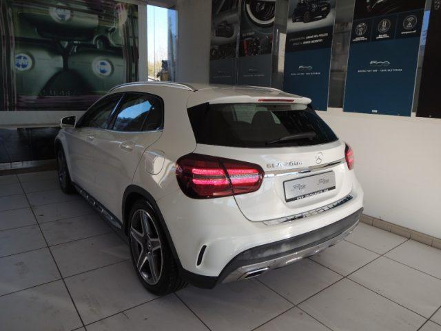 MERCEDES-BENZ GLA 200 d Automatic Premium